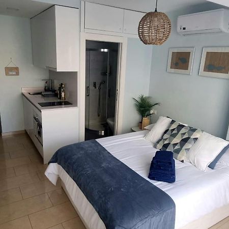 Beach House Apartment, Playa Malagueta Málaga Exteriör bild