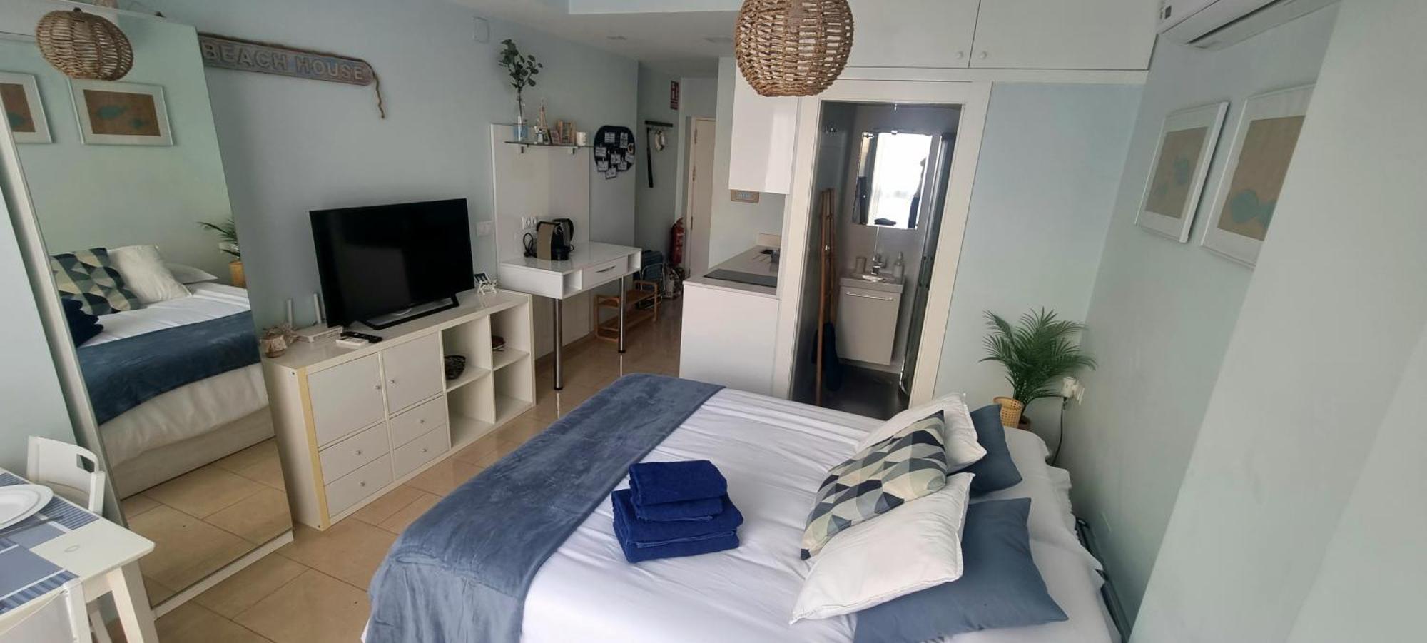Beach House Apartment, Playa Malagueta Málaga Exteriör bild
